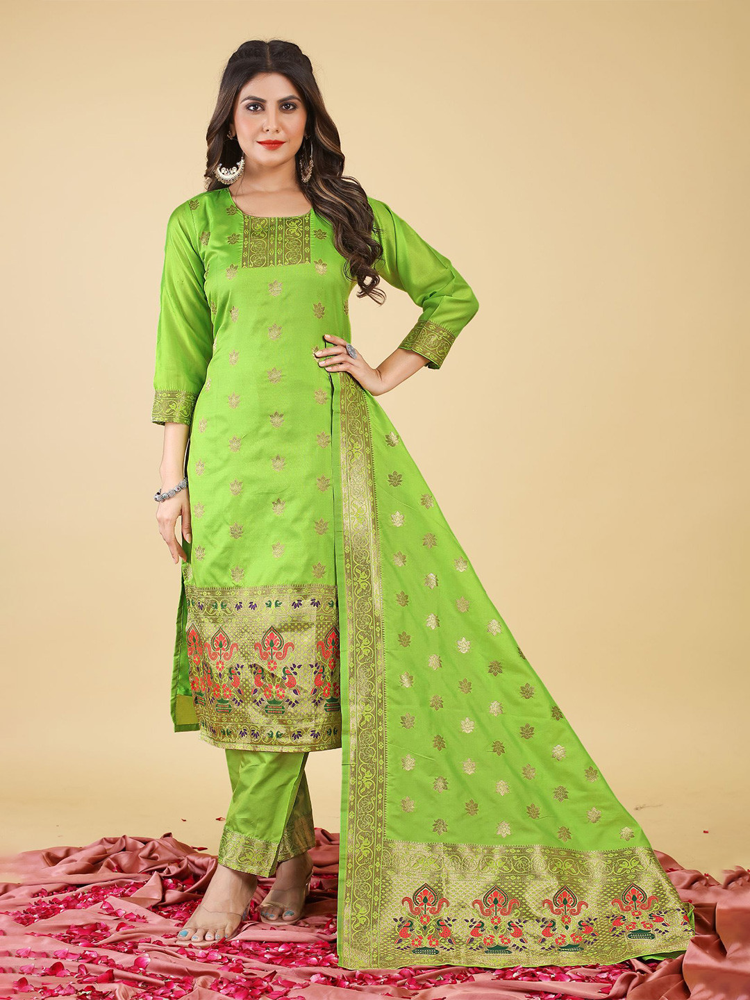 Royal Rajgharana Saree Pure Silk Unstitched Dress Material