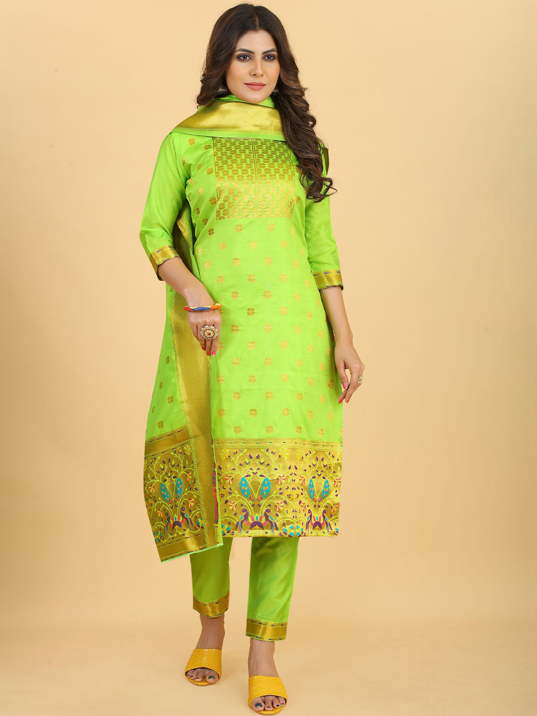 Royal Rajgharana Saree Pure Silk Unstitched Dress Material