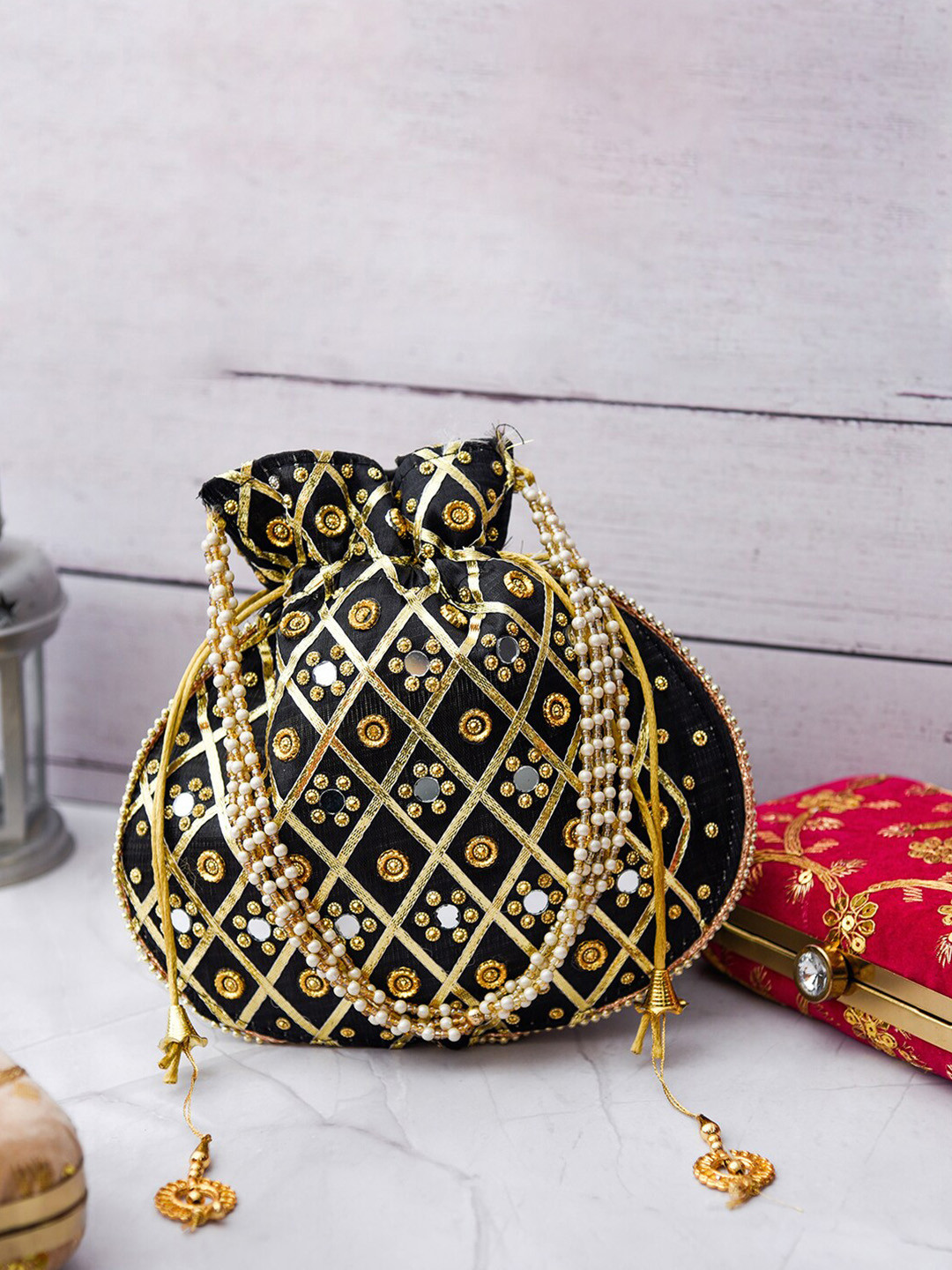 Kuber Industries Mirror Check Black Embroidered Embellished Potli Clutch