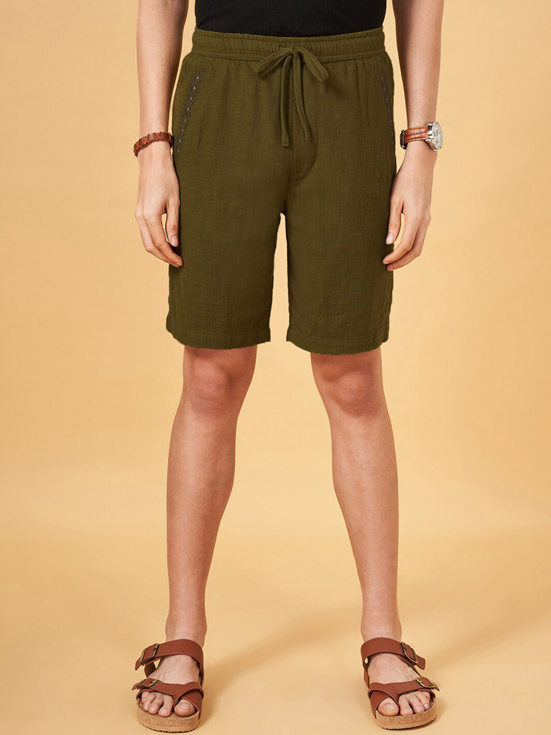 7 Alt by Pantaloons Men Slim Fit Mid-Rise Pure Cotton Shorts