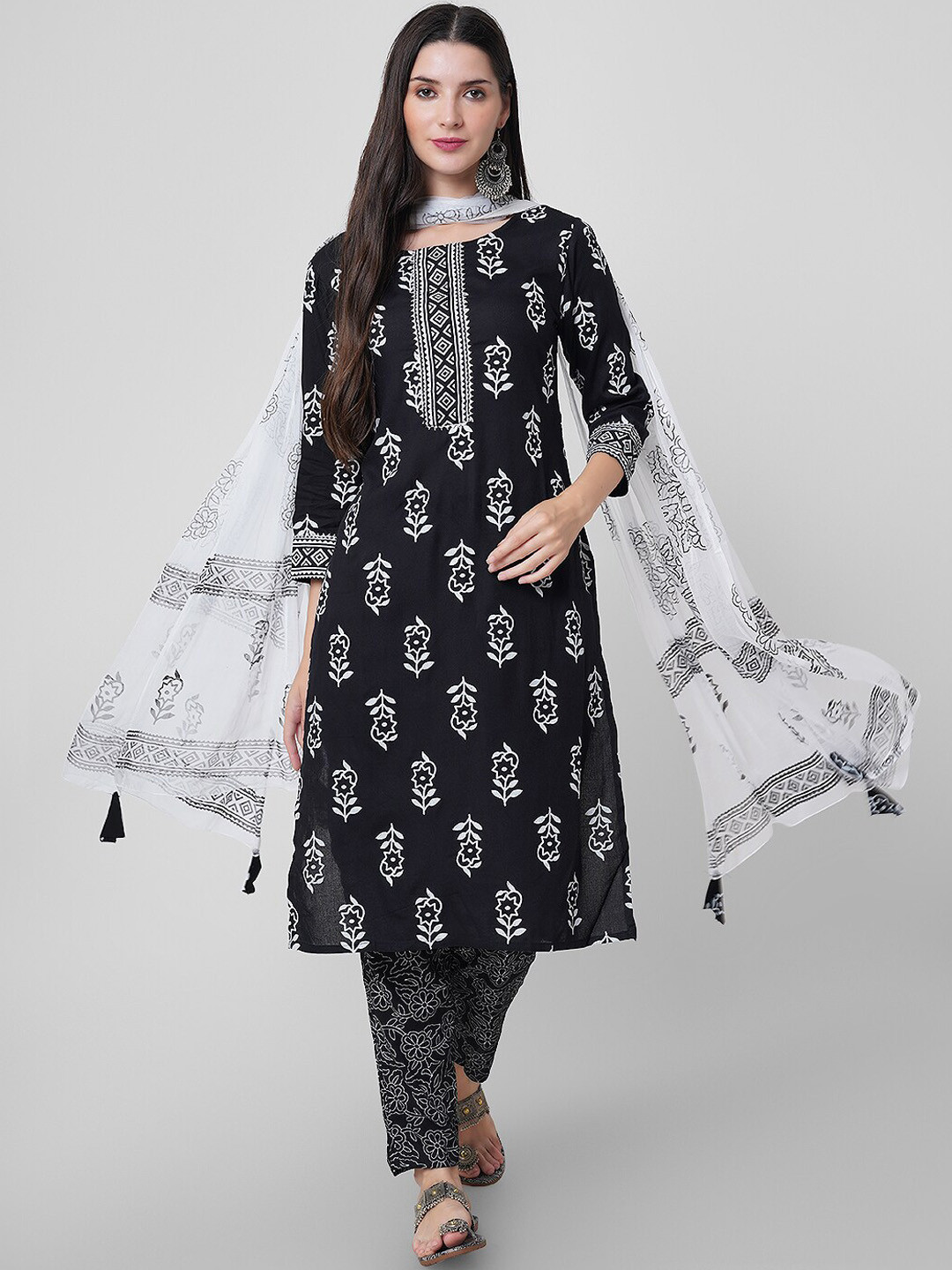 Rubellite Floral Printed Gotta Patti Straight Kurta With Trousers & Dupatta