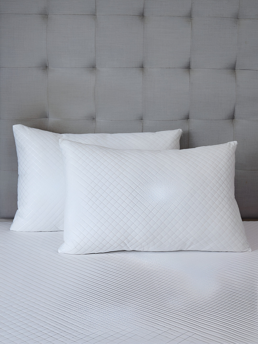 Seevo White 2Pcs Breathable Pillow Protector