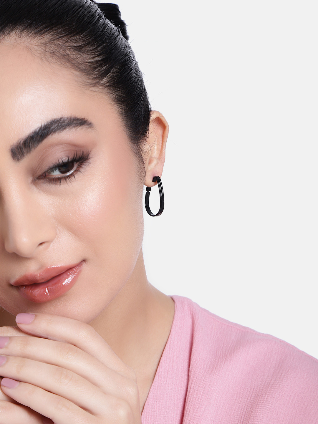 Estele Oval Hoop Earrings