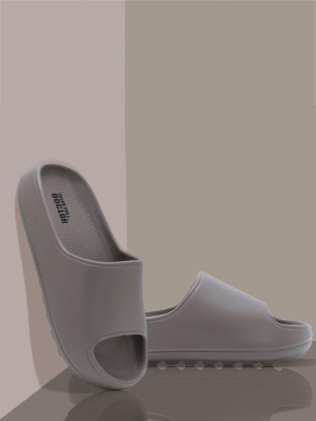 DOCTOR EXTRA SOFT Women Croslite Sliders