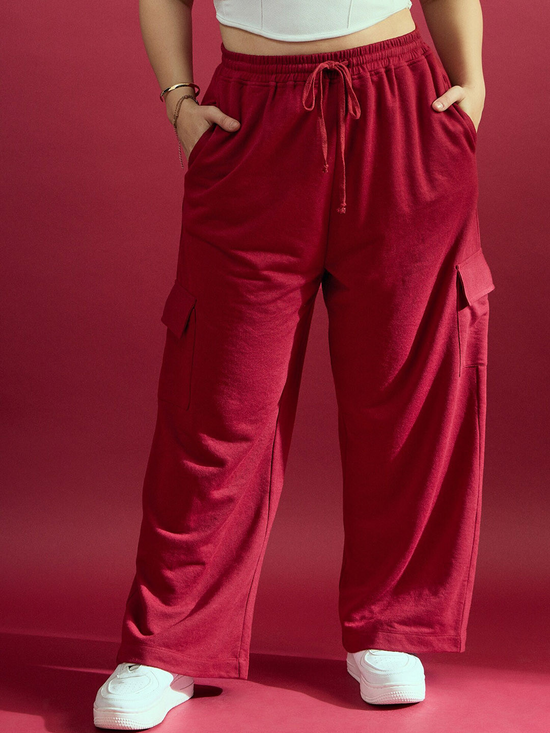CURVE BY KASSUALLY Women Maroon Relaxed Straight Leg Fit Easy Wash Parallel Trousers