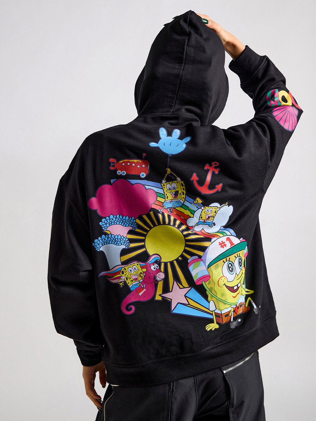 THE CLOTHING FACTORY Spoongebob Printed Hooded Oversized Cotton Pullover Sweatshirt