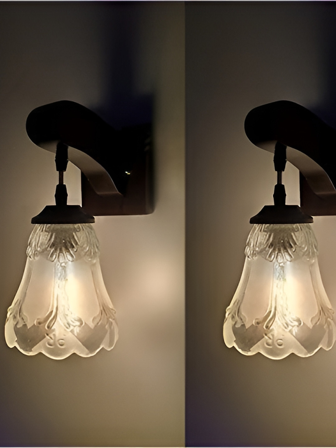 DENICRAAS Black & Transparent Textured Wooden Traditional Wall Lamp