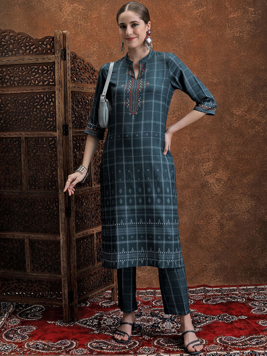 Vishudh Blue Ethnic Motifs Woven Design Mandarin Collar Straight Kurta With Trouser