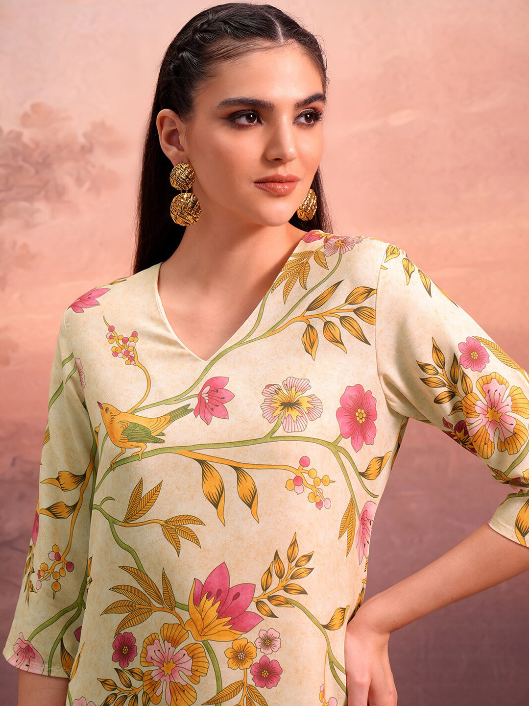 Vishudh Beige Floral Printed V-Neck Straight Kurta