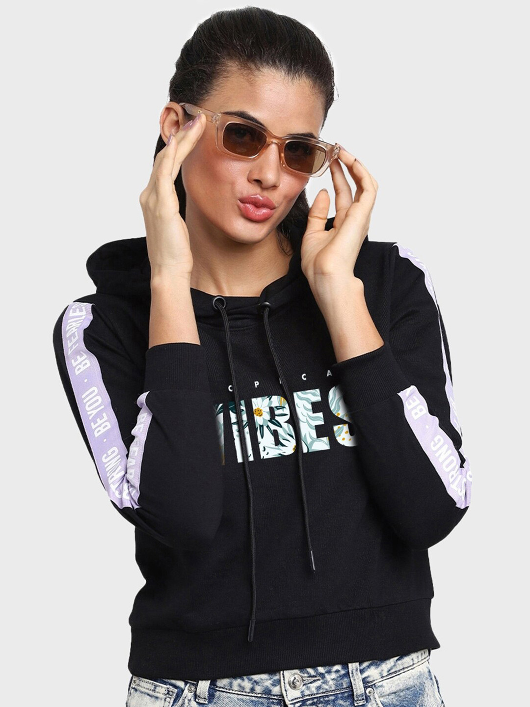 Bewakoof Tropical Graphic Printed Hooded Loose Fit Pullover Sweatshirt