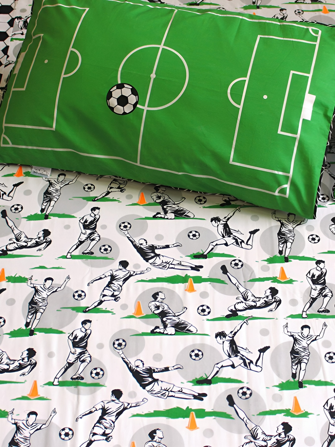 Silverlinen Football Fever Green Graphic Pure Cotton 250 TC Queen Fine Bedsheet with 2 Pillow Covers-100 x 84 inches