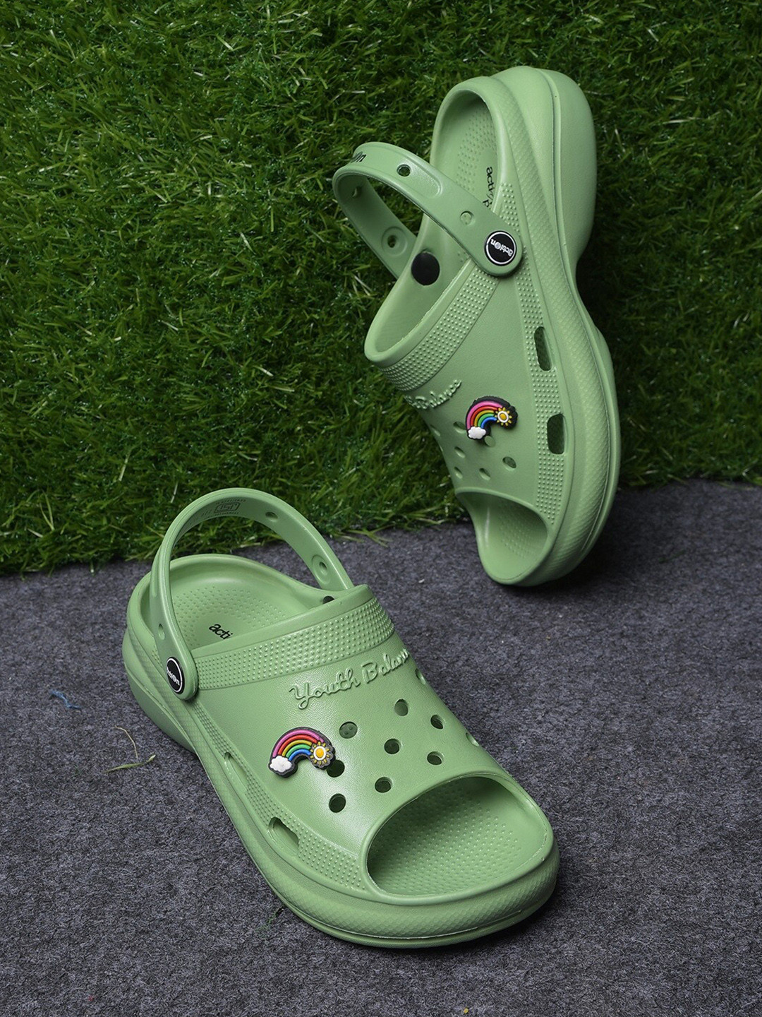 Action Plus Women Applique Detailed Clogs