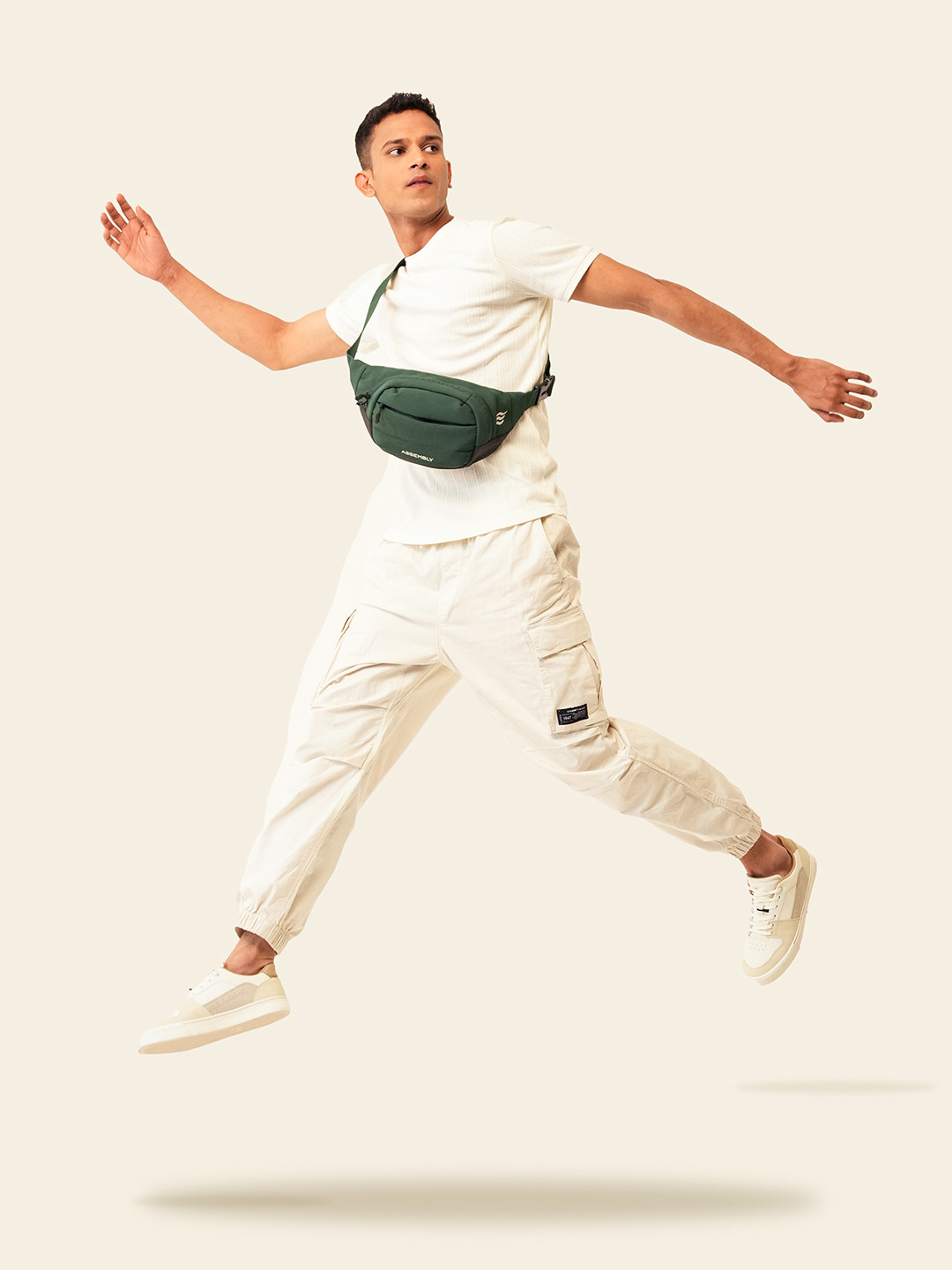 Assembly Float Green Fanny Pack with Adjustable Strap (38.5 cms)