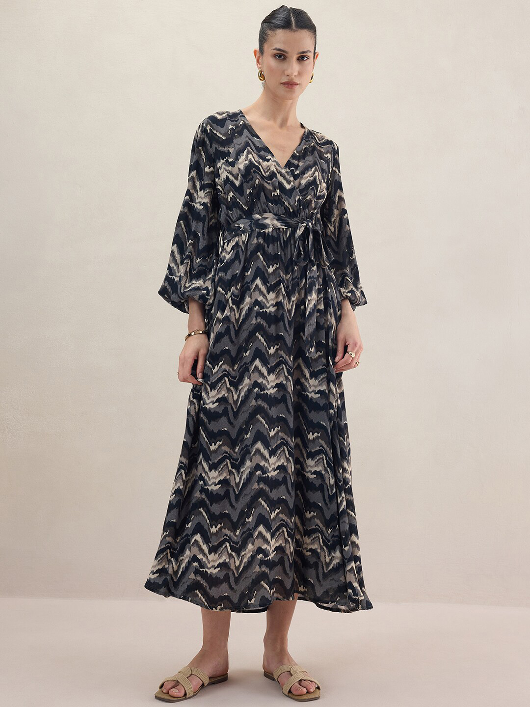 FEMMELLA Geometric Printed Tie Up A-Line Midi Dress