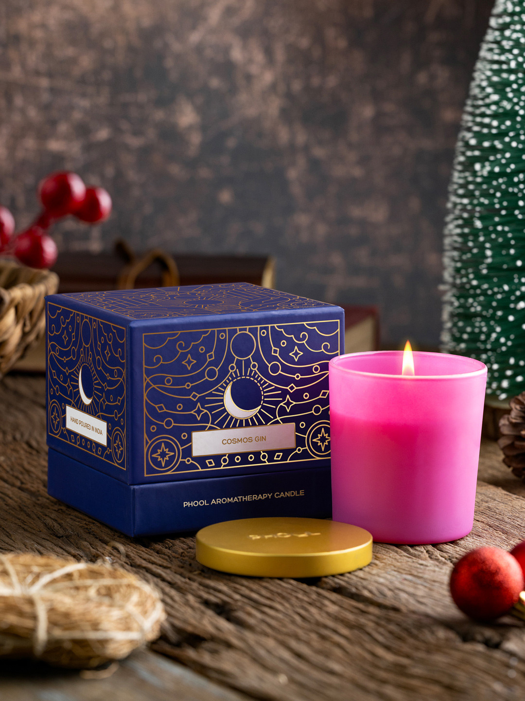 Phool Cosmos Gin Scented 1 Wick Lavender and Chamomile Solid Geometric Regular Jar Candles