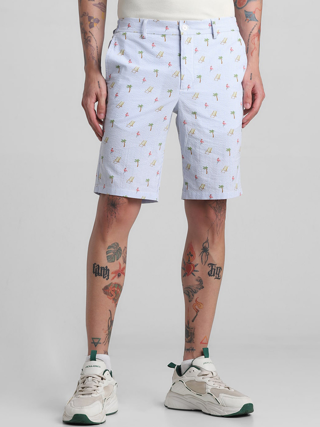 Jack & Jones Men Conversational Printed Pure Cotton Low-Rise Shorts
