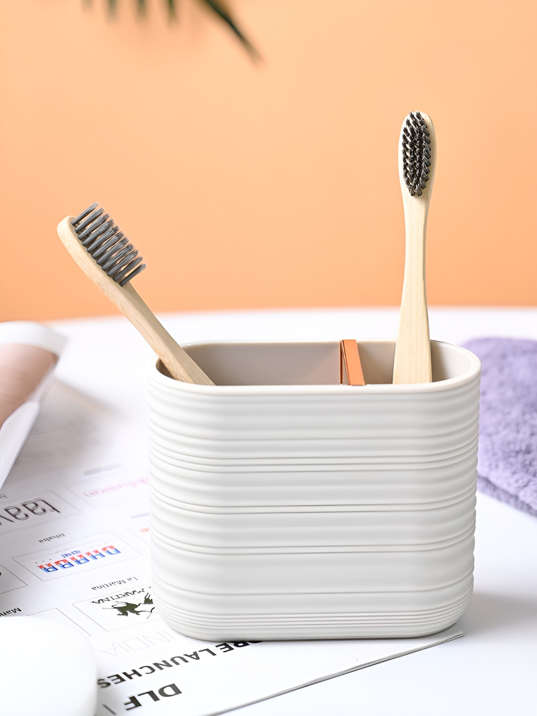 MARKET99 Beige Textured Tooth Brush Holder