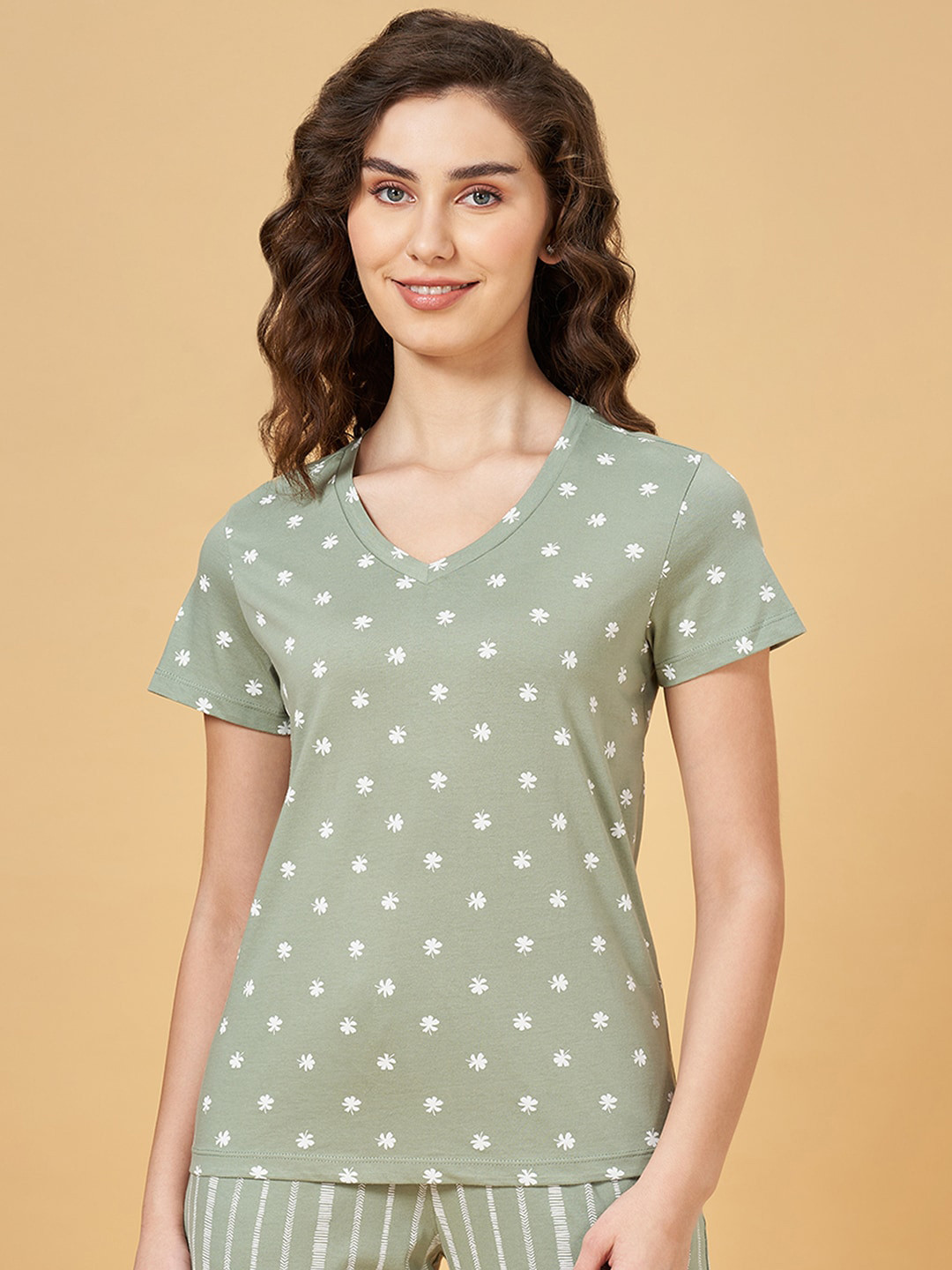 Dreamz by Pantaloons Printed Pure Cotton V-Neck Lounge T-Shirt