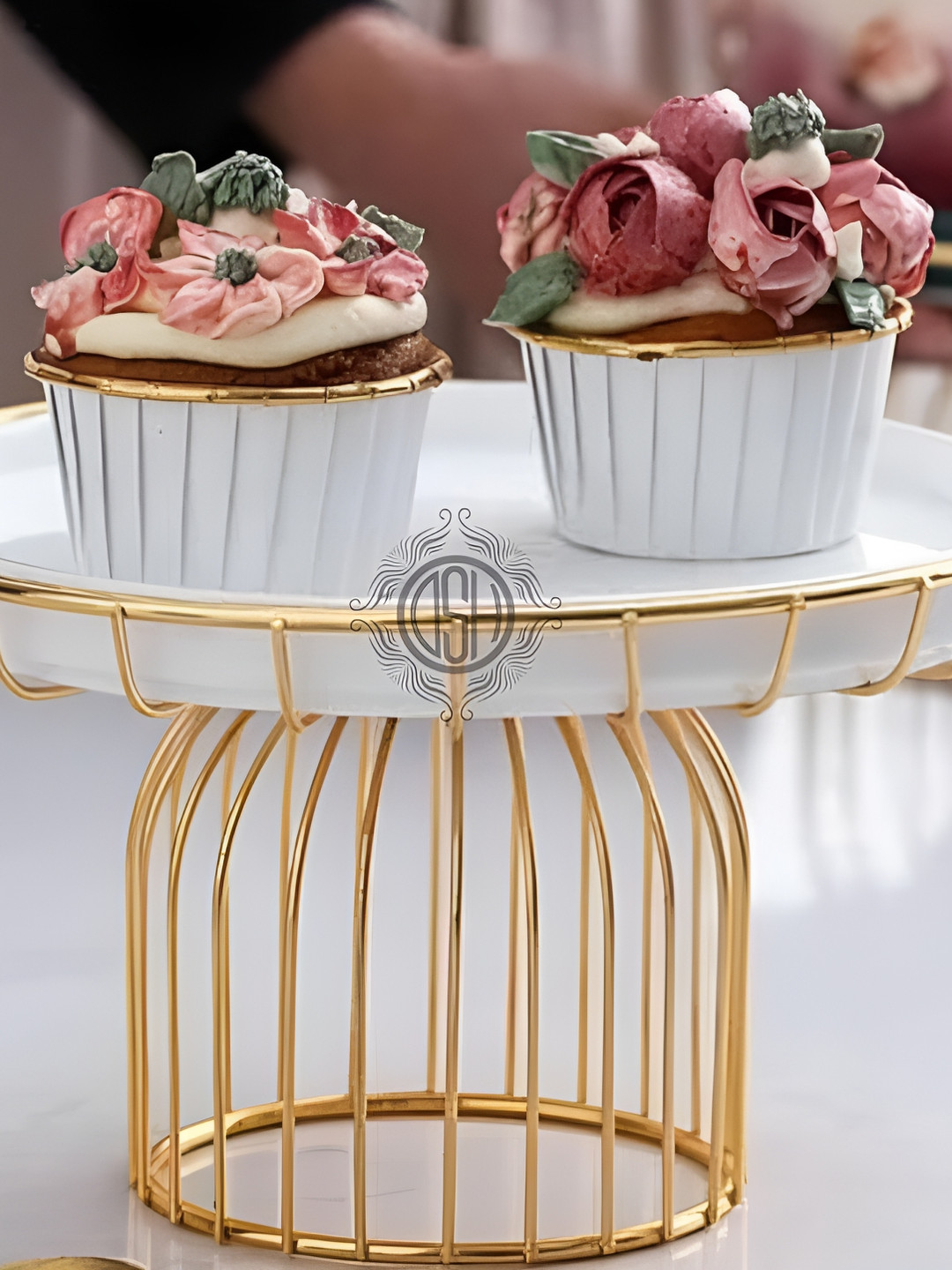 DSH Crafting Your Curiosity White Cake Stand