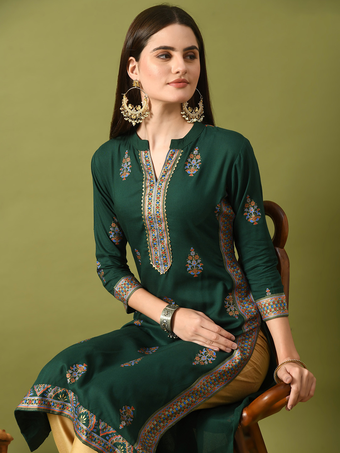 ANNSH APPAREL Ethnic Motifs Printed Mandarin Collar Straight Kurta