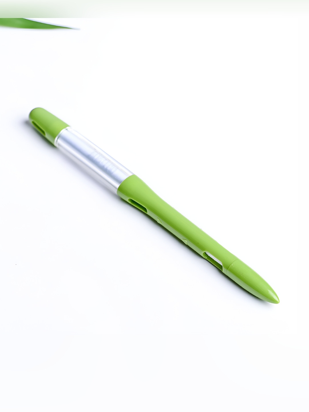 UGAOO Green & White Sustee Watermeter