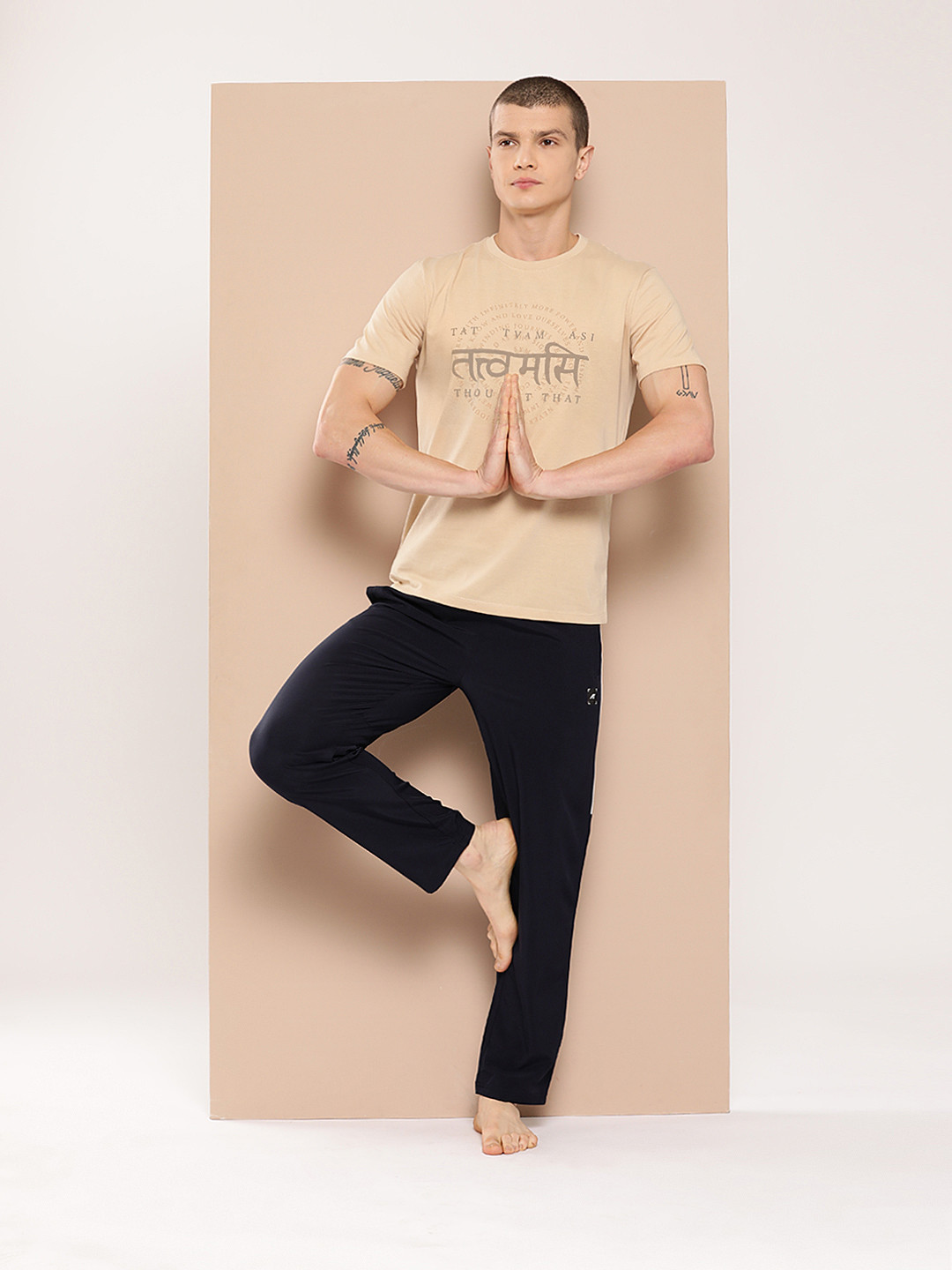 Alcis Men Typography Printed Dry Tech Slim Fit Yoga T-shirt