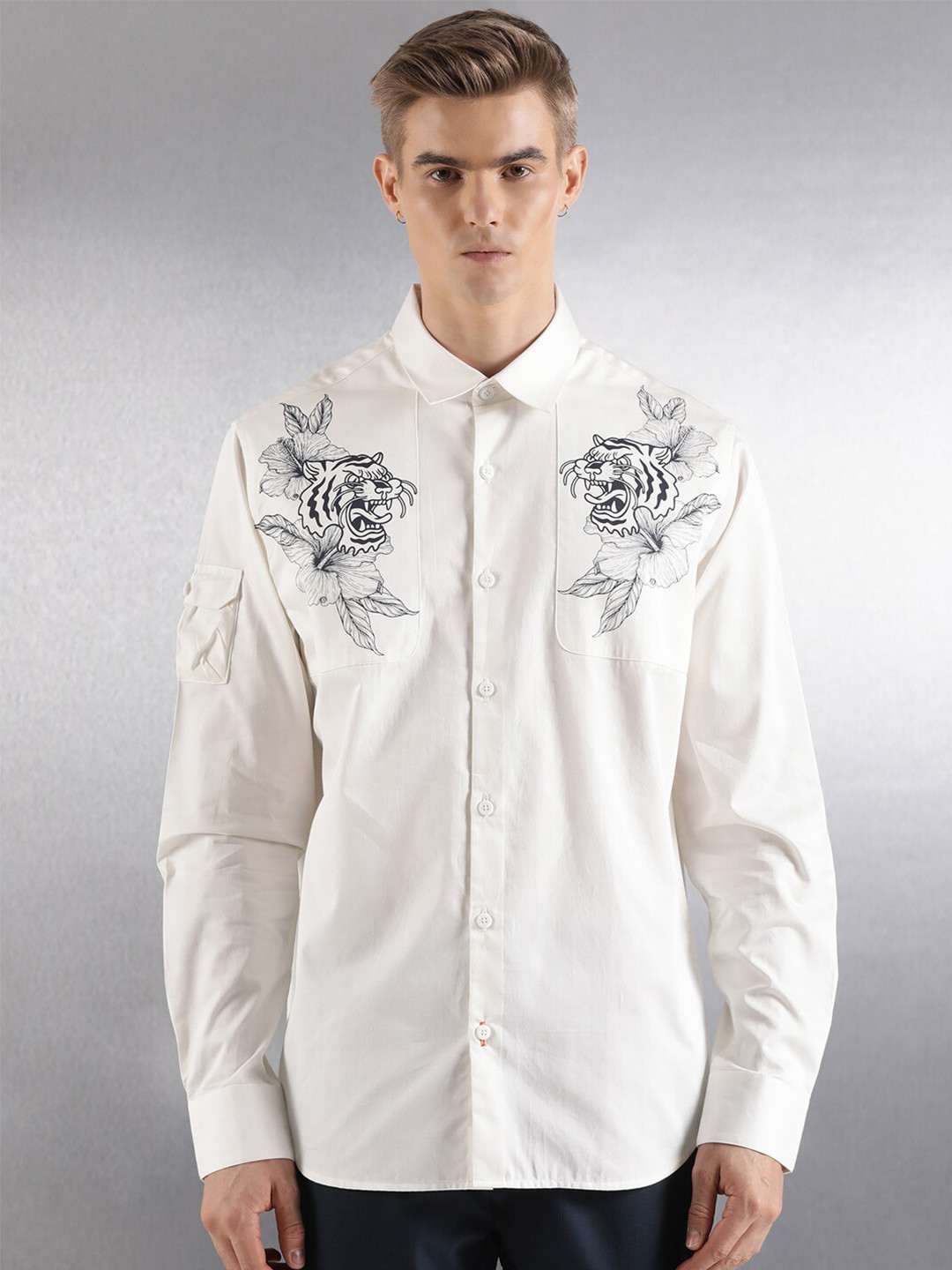 Breakbounce Off-White Boxy Floral Printed Cotton Casual Shirt