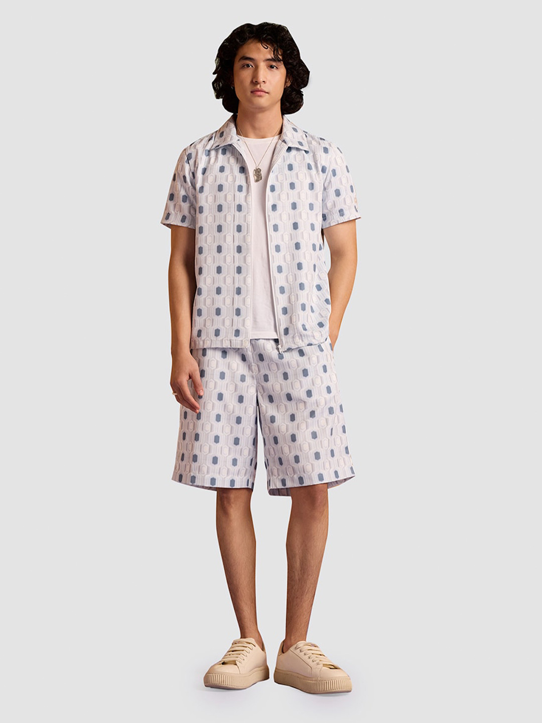 Muvazo Geo Fusion Comfort Fit Geometric Printed Casual Shirt