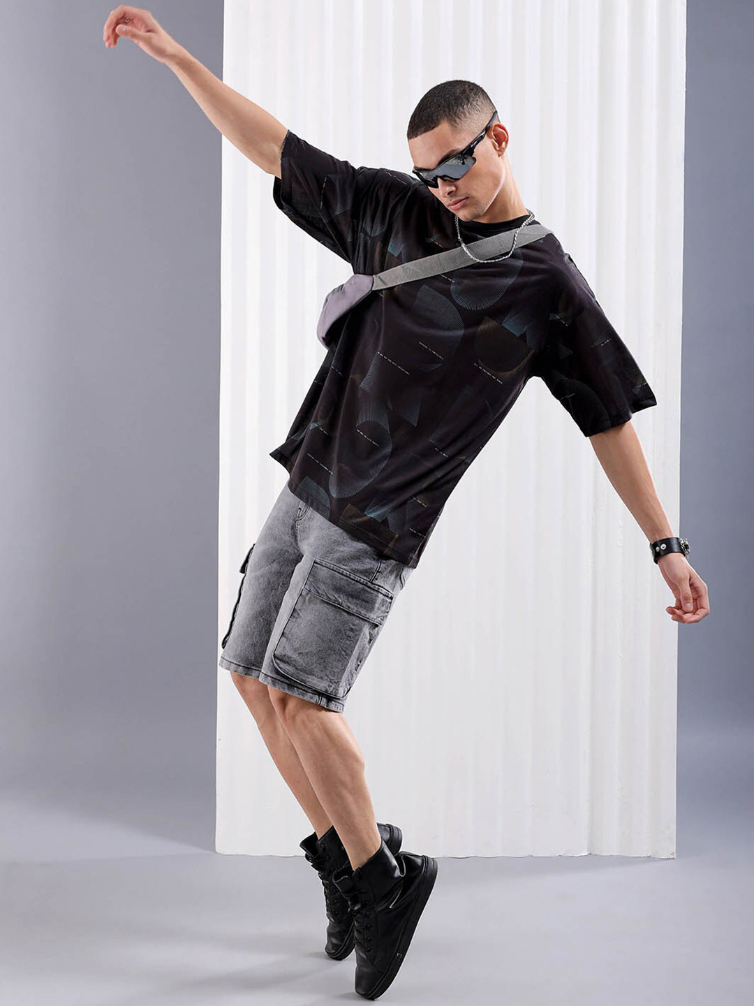 The Indian Garage Co Black Graphic Printed Drop Shoulder Sleeves Oversized T-shirt