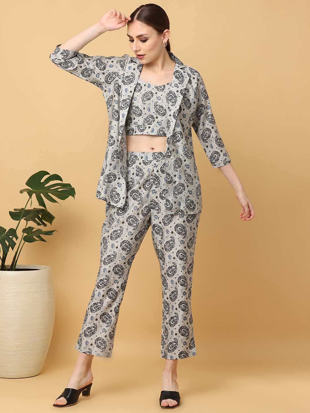 Cora Printed Shoulder Straps Crop Top & Trouser With Blazer