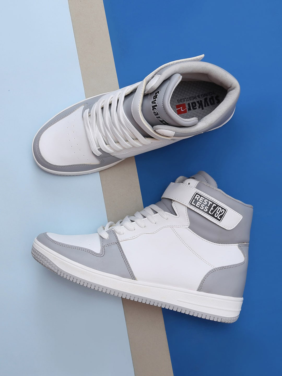 SPYKAR Men Textured Comfort Insole Contrast Sole High-Top Lace-Ups Sneakers