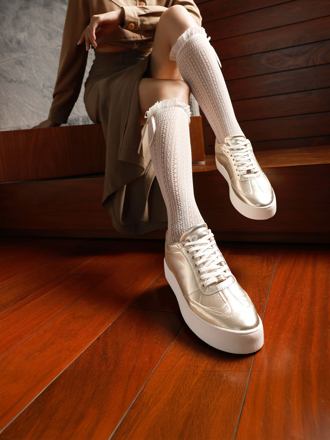 Lino Perros Women Contrast Sole Sneakers