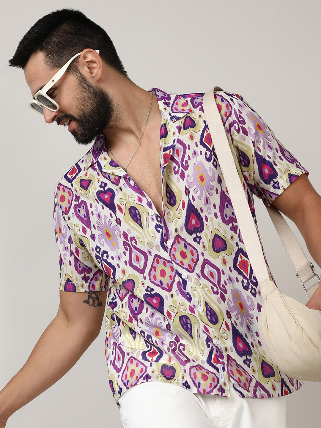 Campus Sutra Lavender Classic Ethnic Motifs Printed Cuban Collar Cotton Casual Shirt