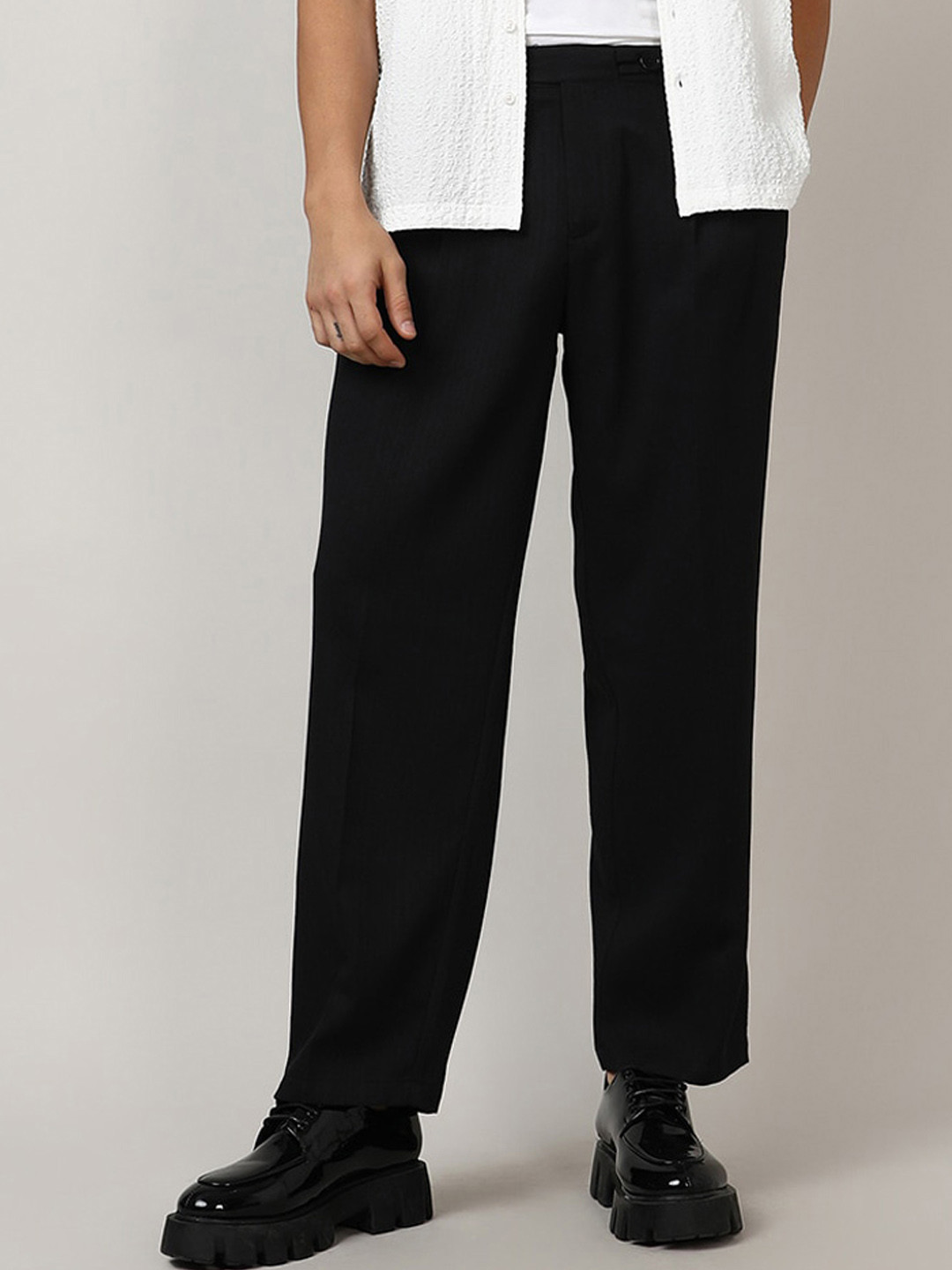 CAHOOT Men Relaxed Loose Fit Mid-Rise Easy Wash Regular Trousers