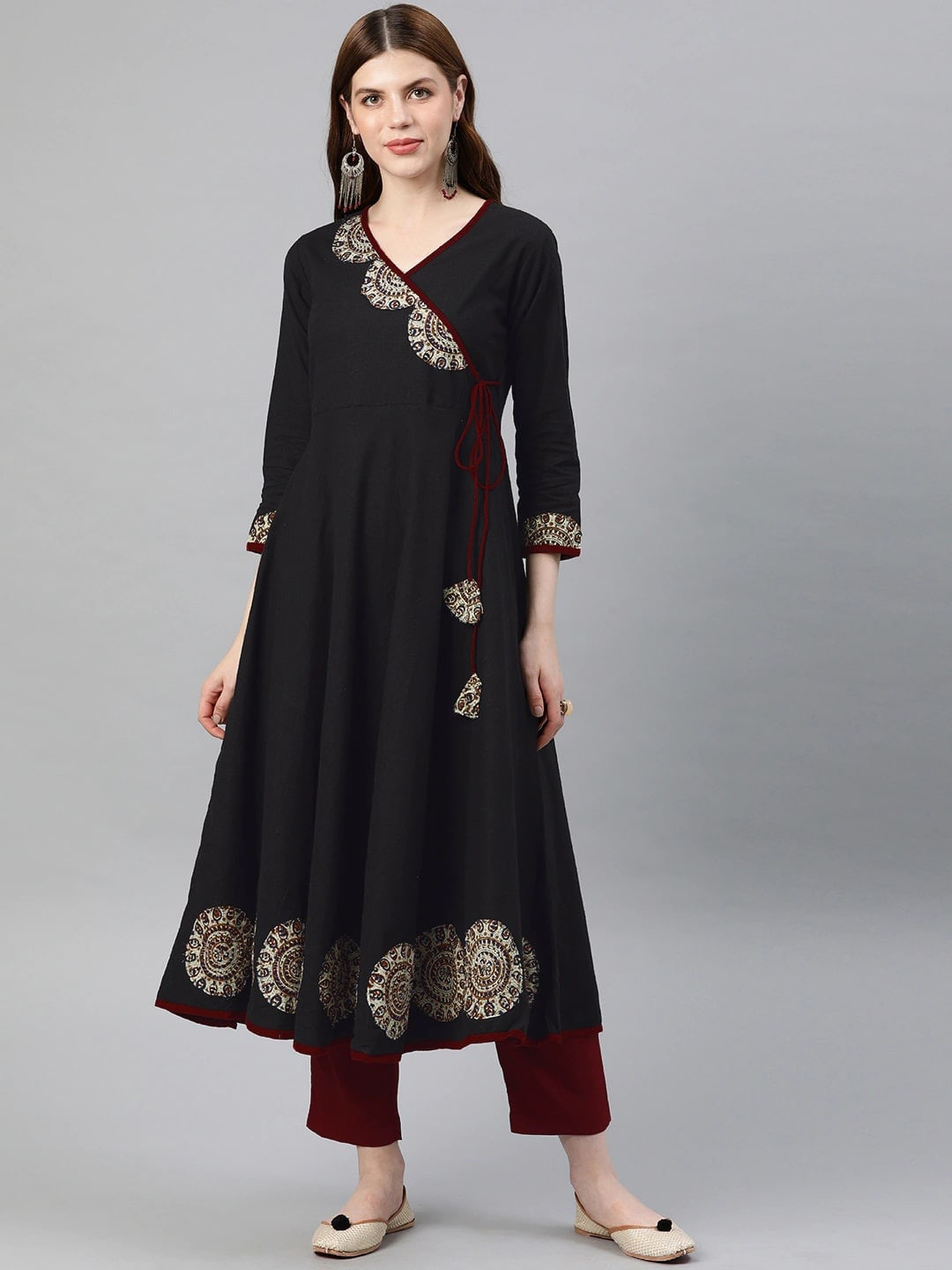 KALINI Geometric Yoke Design Flared Sleeves Thread Work Anarkali Kurta