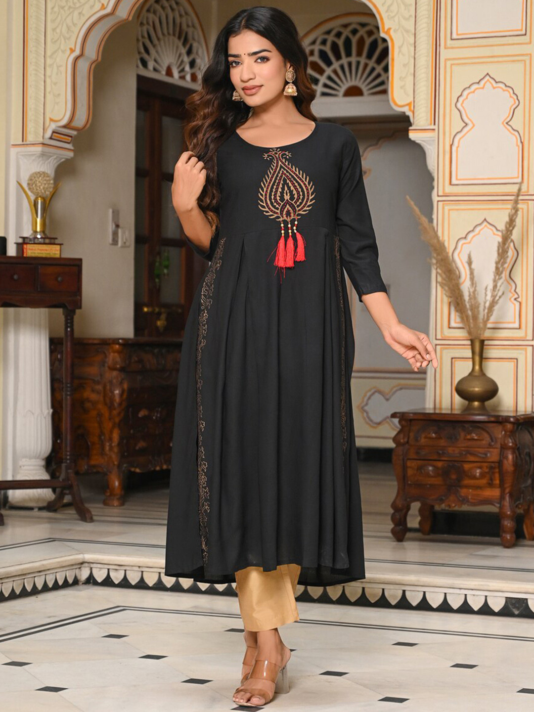 Ayan Ethnic Motifs Striped Sequinned Kurta