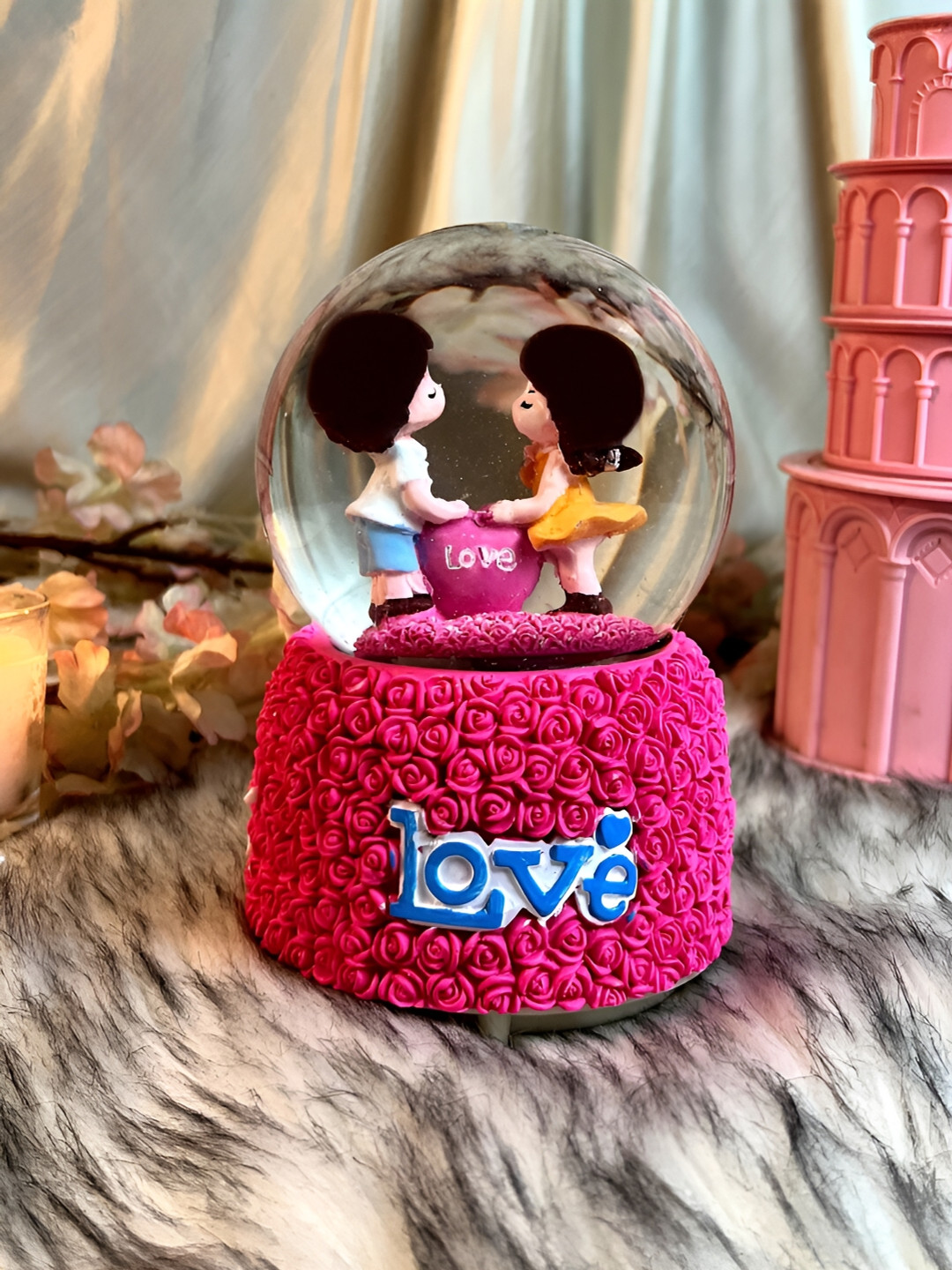 Giftii Lovely Couple Musical Ball Transparent Resin Natural Living Room Small Showpiece -