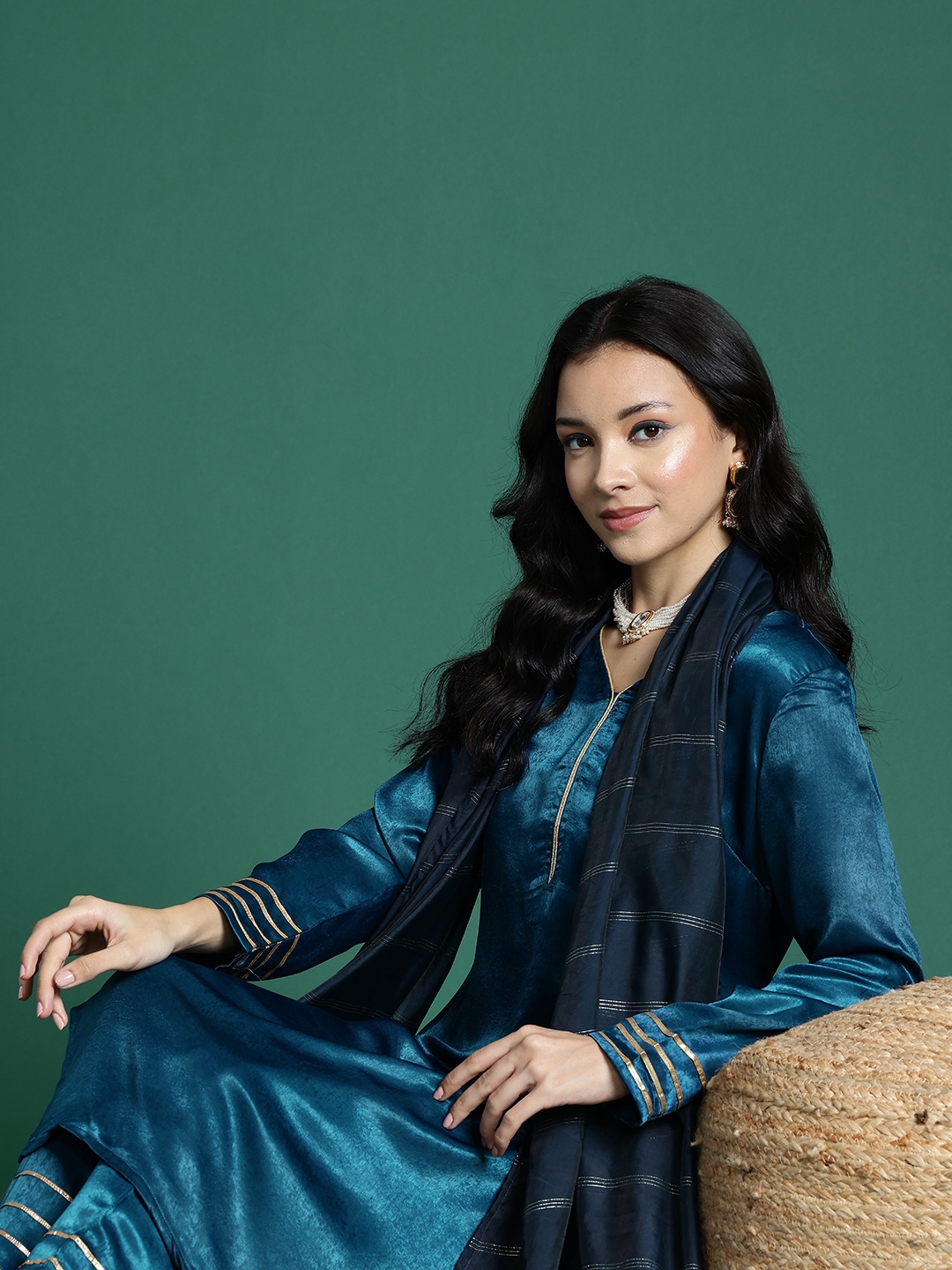 Sangria Velvet Finish Kurta Set With Dupatta - Kurta Sets for Women 28718752 | Myntra