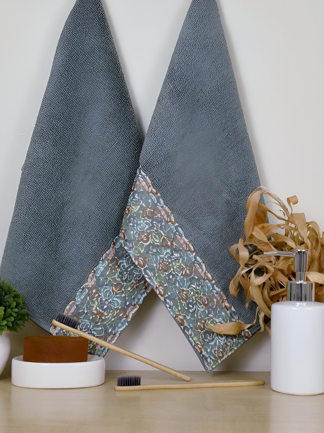 RANGOLI 2-Pcs Green 550 GSM Double Ply Pure Cotton Hand Towels