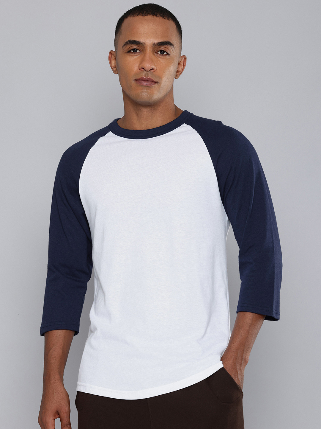 Decathlon KIPSTA - Men Blue White Lightweight Raglan 3/4Th Sleeve T Shirt.