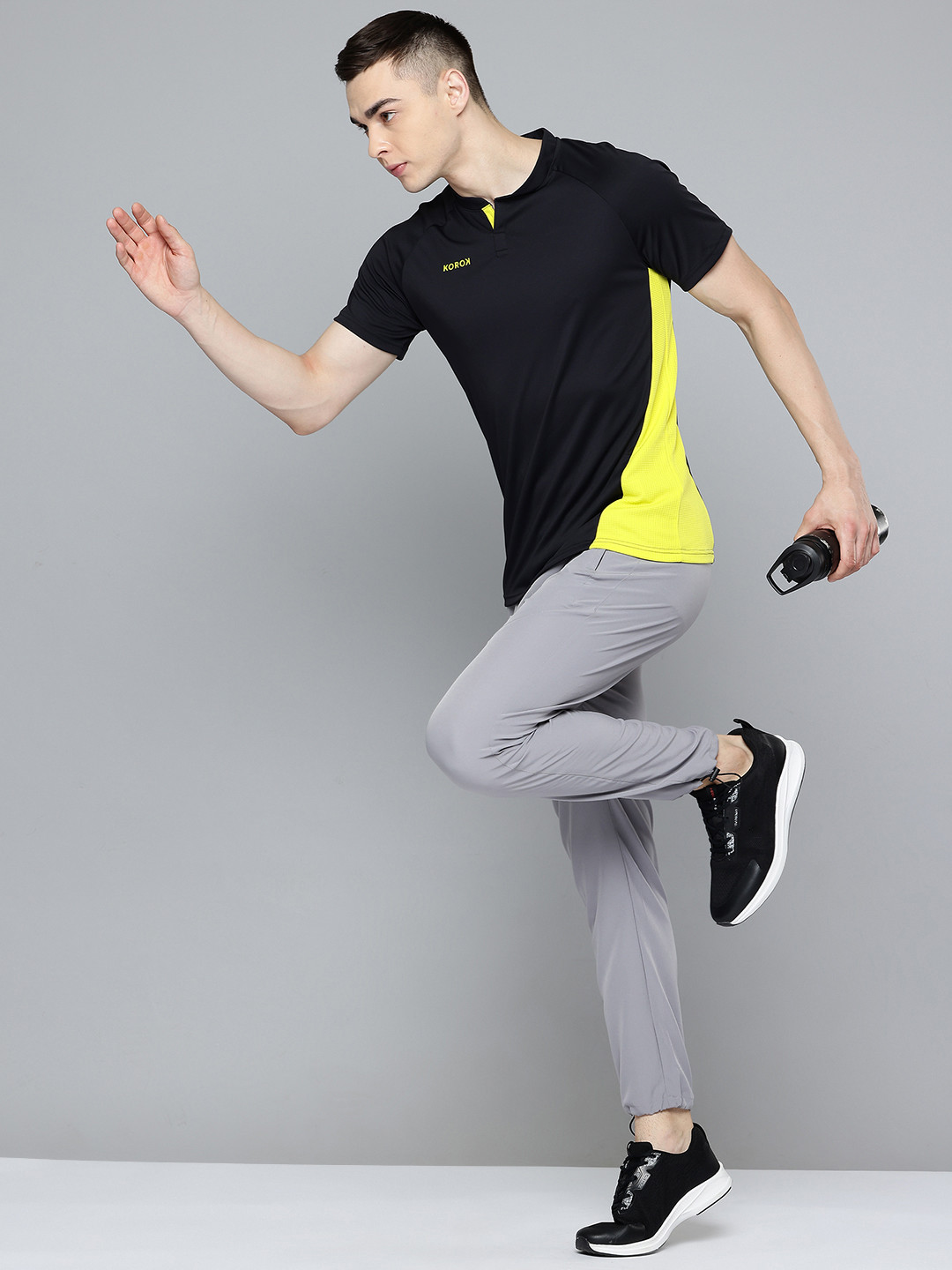 Decathlon KOROK - Men Black Yellow Slit Collar Breathable T Shirt