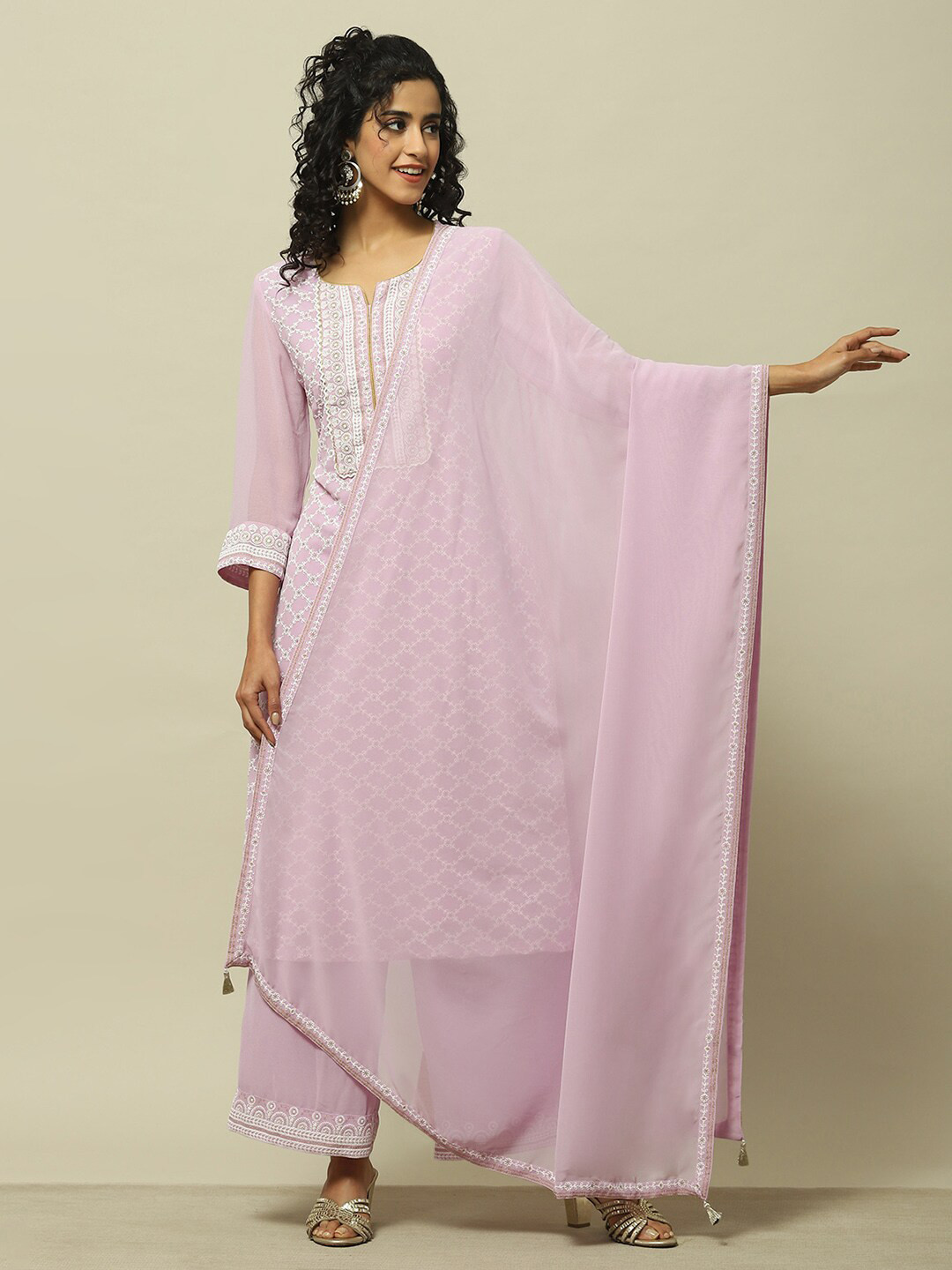 Rangriti Dupatta with Thread Work