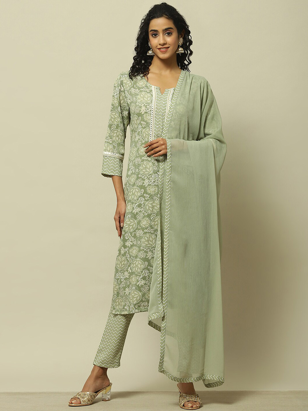 Rangriti Women Floral Printed Regular Kurta with Palazzos & With Dupatta