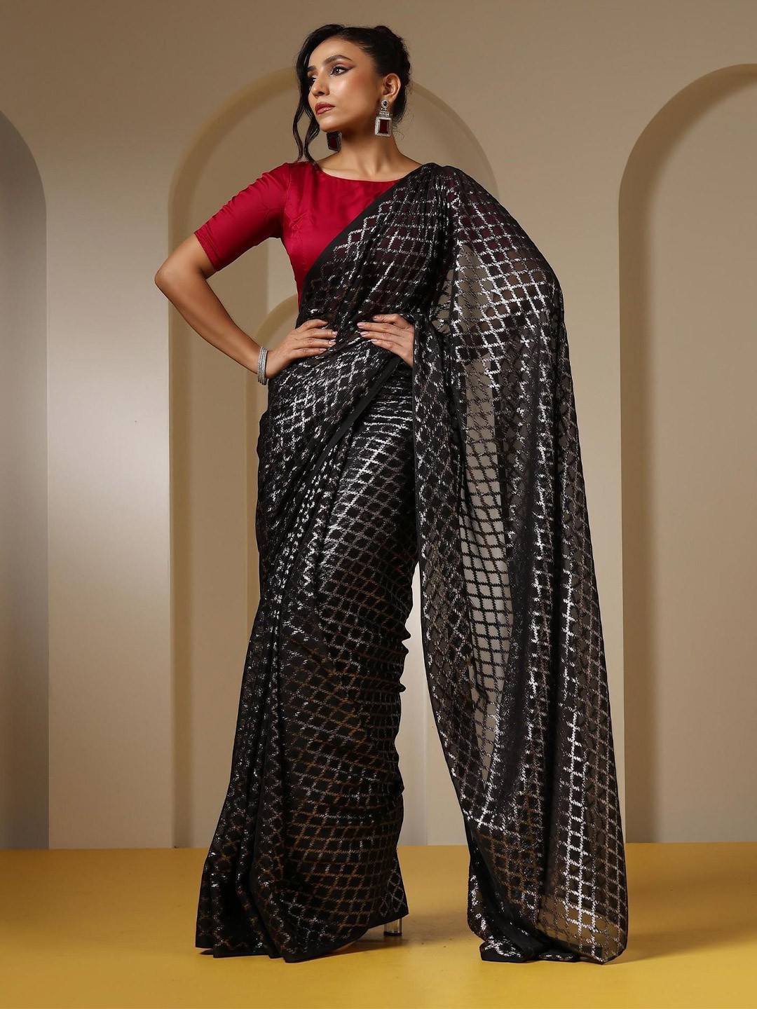 Swtantra Checked Zari Chiffon Saree