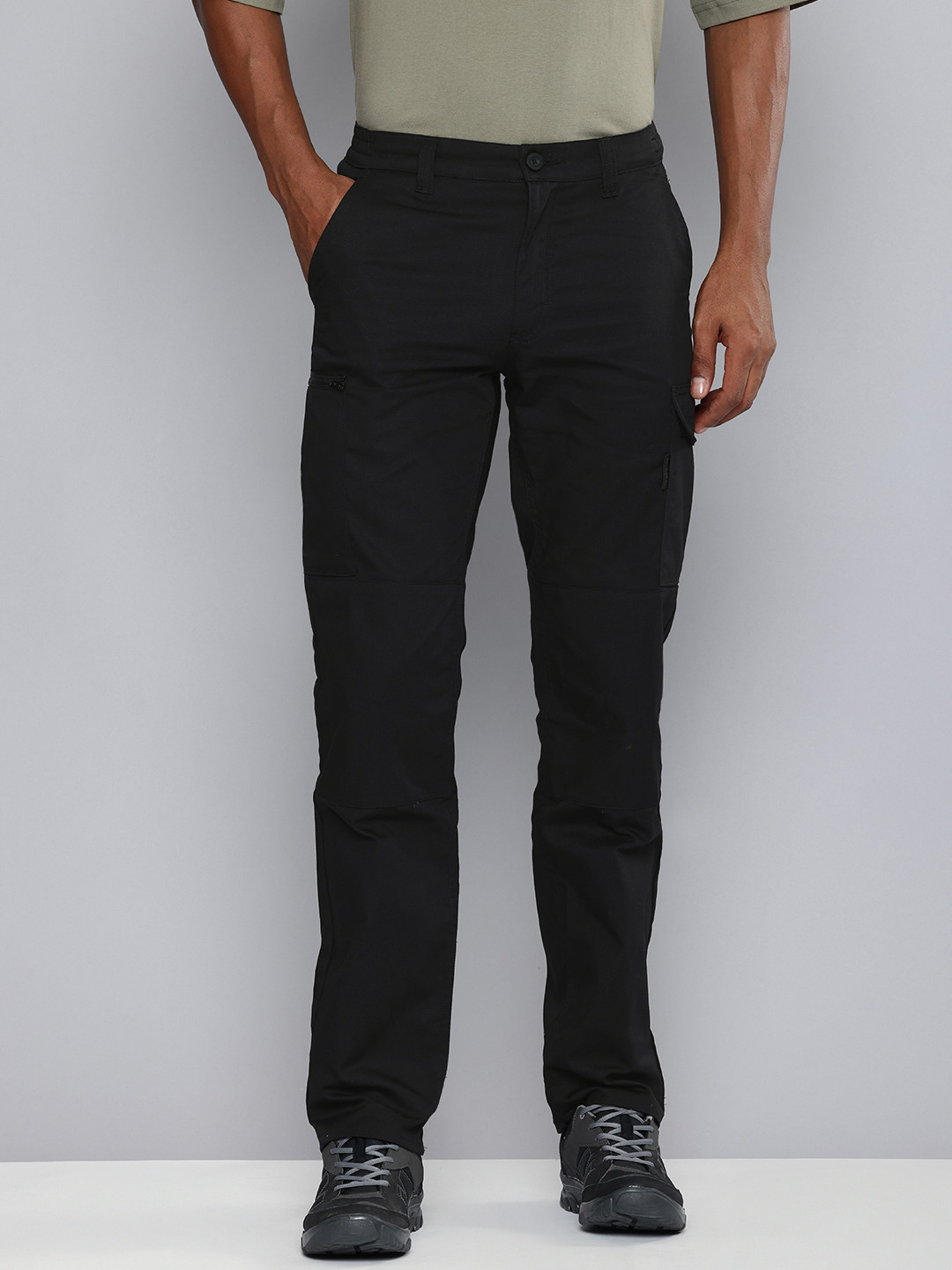 Decathlon Solognac Men Solid Black Regular Fit Hiking Cargo Trousers