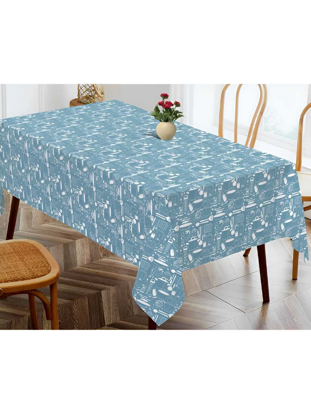 OASIS Blue Cotton 4-Seater Table Cover
