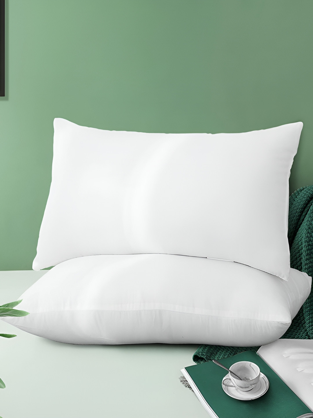 UrbanArts White 2 Pieces Fibre Filled Cushion Fillers