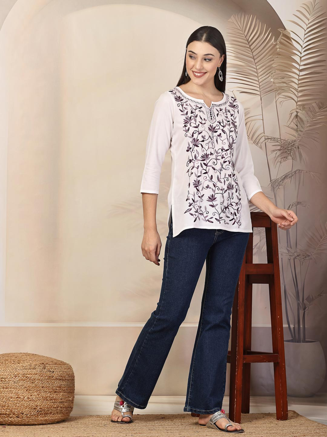 Qazmi Jannat Kashmiri Floral Aari Work Straight Kurti