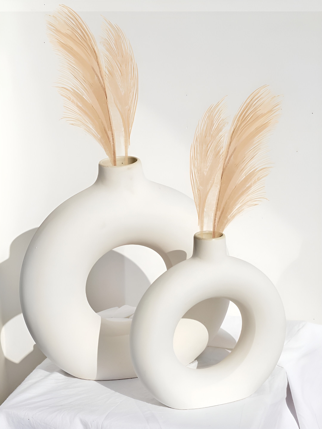 The Decor Lane 2 Pieces White Ceramic Vases