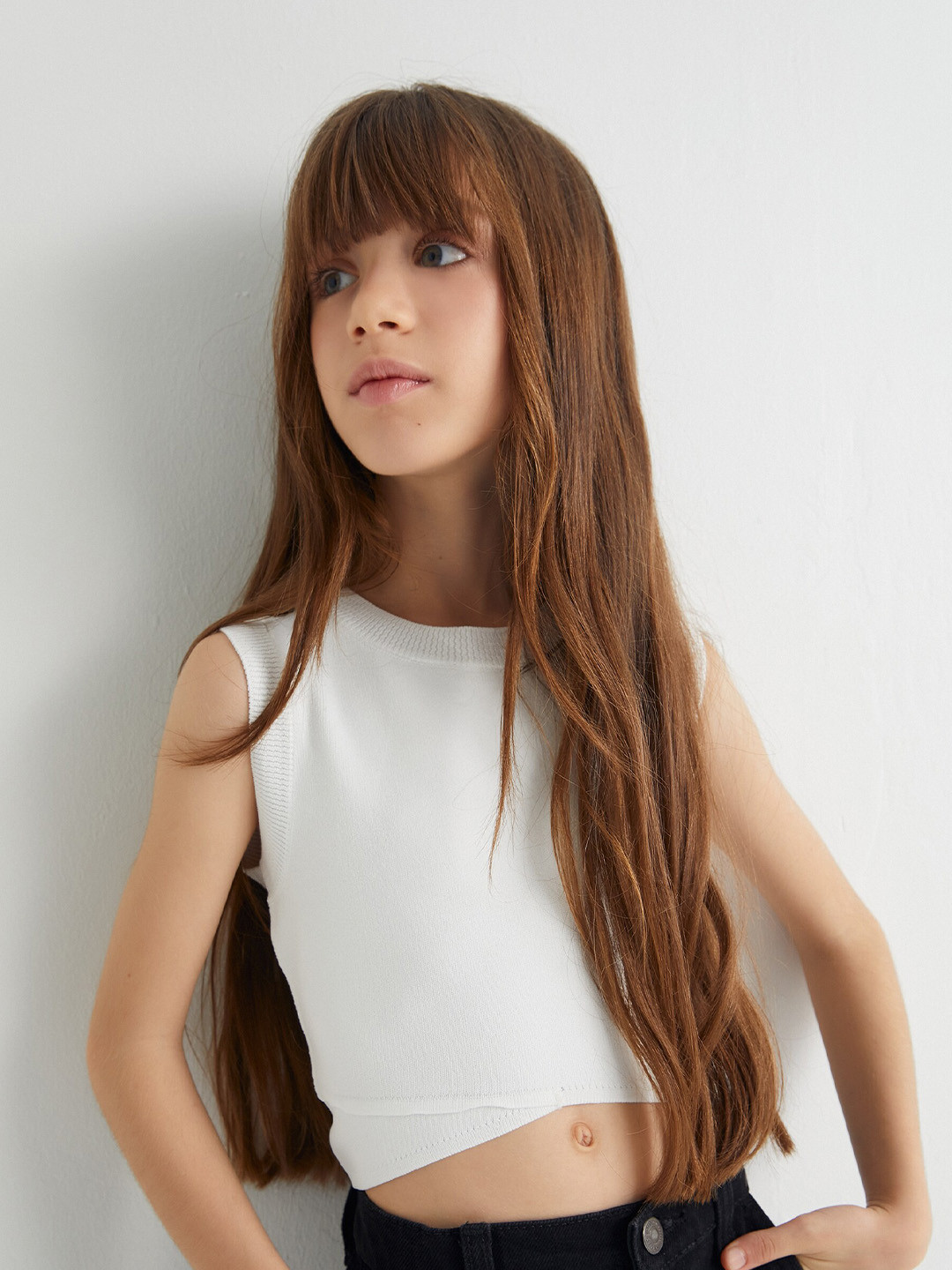 Koton Girls Round Neck Sleeveless Crop Sweater Vest